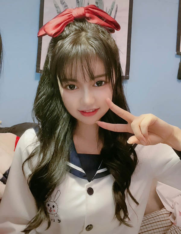 波士顿外围女大学生