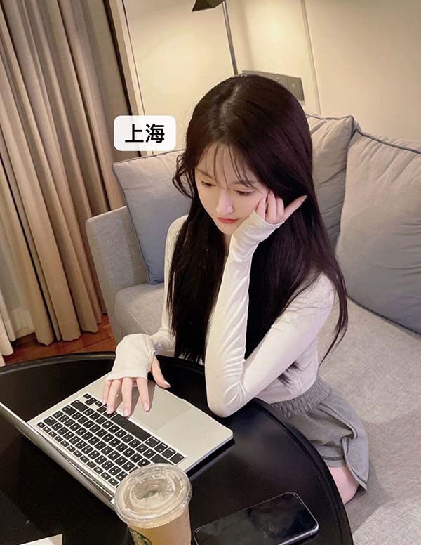 迪拜伴游大学生