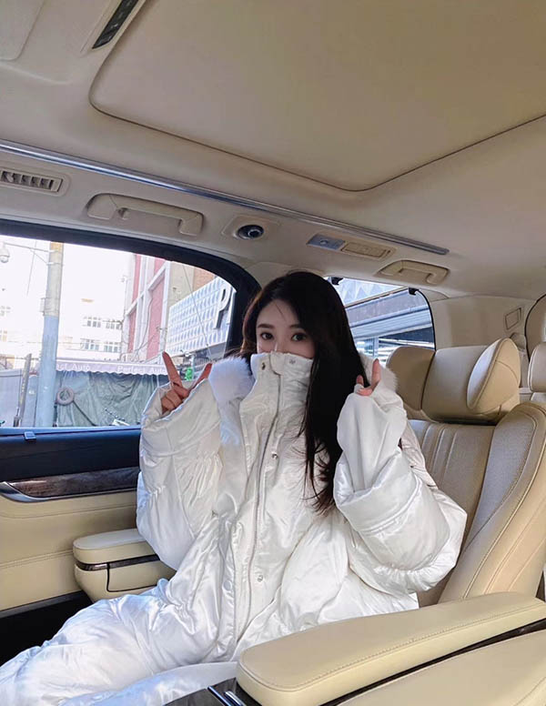 多伦多外围女经纪人